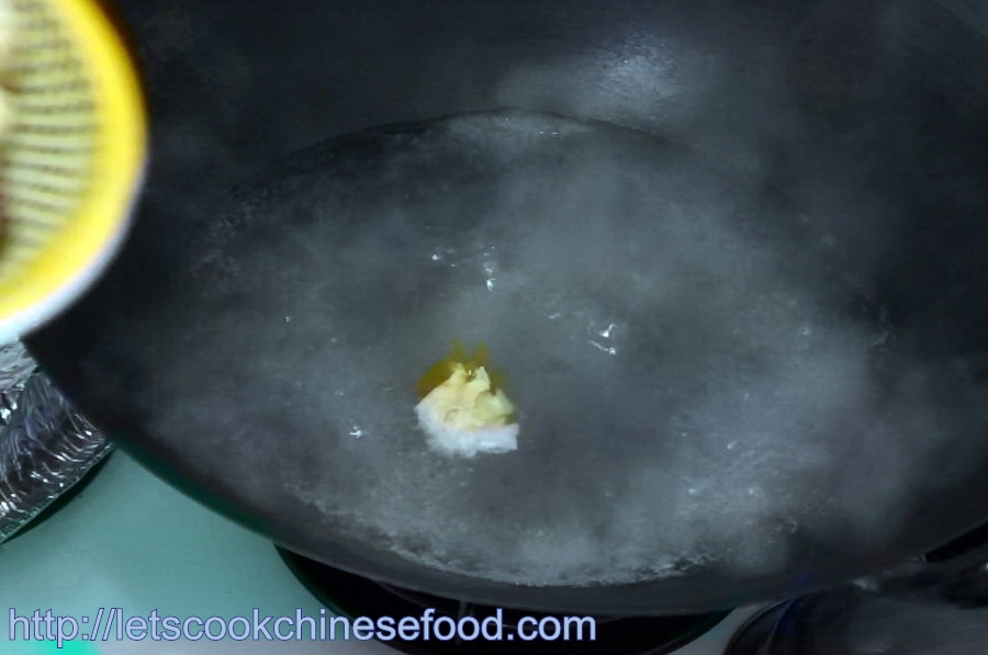 Hong Kong Recipe : Stewed Straw Mushrooms with Roasted Pork 